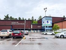 Tapanila urheilukeskus myös lähellä.