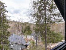 Yläkerran parveke