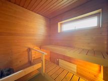 Ikkunallinen sauna!