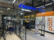 S-Market Kaivoksela, vain muutaman minuutin kävelymatkan päässä.