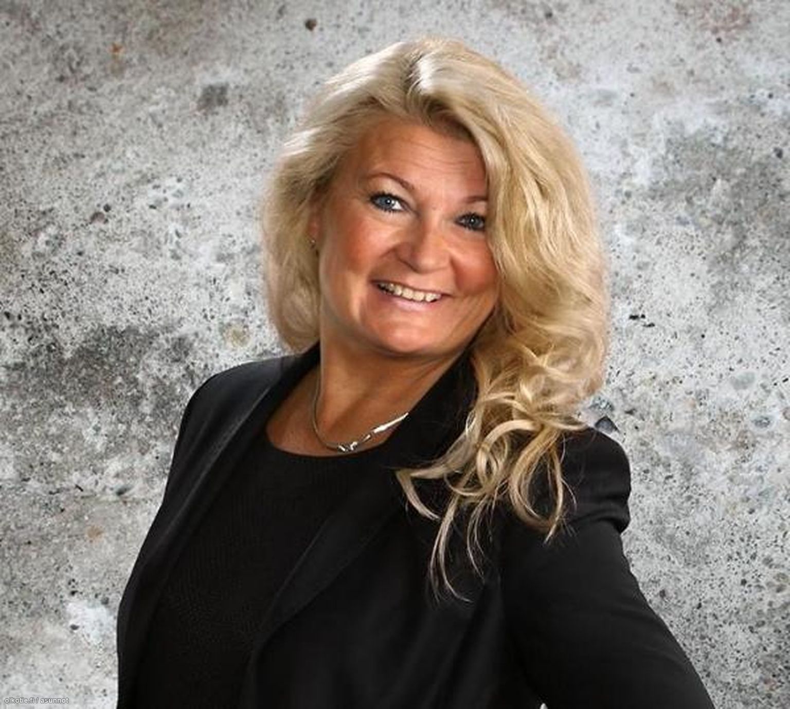 Susanna Kuparinen - Karjalan Kiinteistönvälitys Oy LKV, Oikotie Asunnot