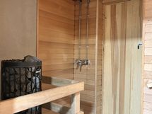 Taloyhtiön uusittu sauna