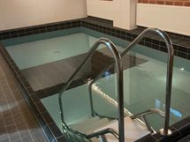 Taloyhtiön uima-allas