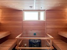 Taloyhtiössä on sauna.