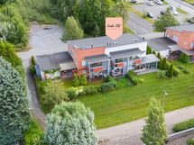 Samassa talossa on kolme asuntoa