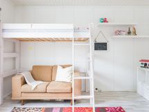 Keskikerroksen toinen makuuhuone