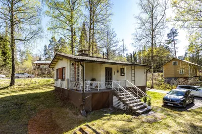 Omakotitalo, 3h,k,kph,s,2erill.wc, autotalli, varastot, 60/123 m², Nupuri