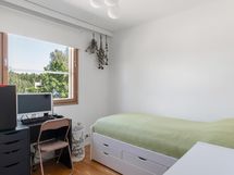 Yläkerran makuuhuone