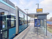 Raidejokerin Vermon pysäkkille kävelee noin 5 minuutissa.