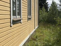 Päärakennus sivu