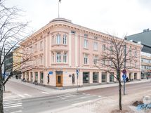 Julkisivu