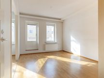 2. kerroksen makuuhuone