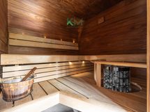 Sauna jossa uusittu kiuas