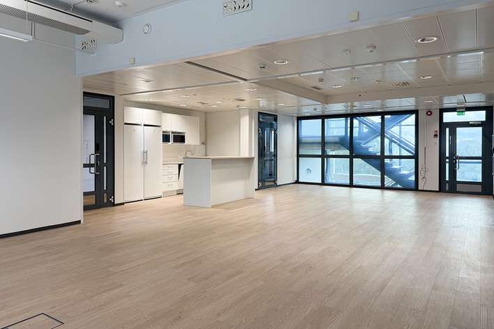 Liiketila, 743 m², Kontinkangas, Oulu