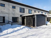 Julkisivu