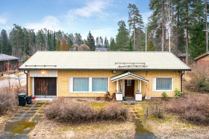 Omakotitalo, 4h,rt, th, k, s, kph, wc, 130/194 m², Uus-Lavola, Lappeenranta