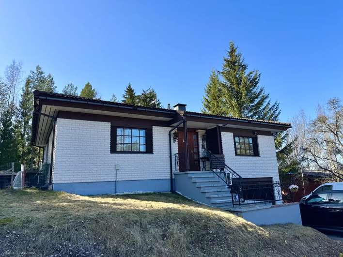 Omakotitalo, 5h + k + s, 116/181 m², Radansuu, Iitti