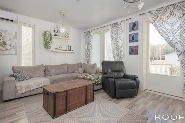 Rivitalo, 5h, k, kph/wc, s, wc, parv, terassipiha, 103 m², Kruununmaa – pohled 4