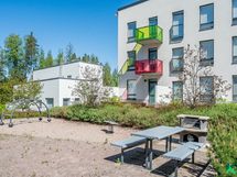 asukkaiden käytössä oma grillauspaikka
