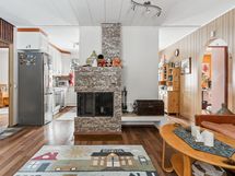 Olohuone-ruokatila-keittiö