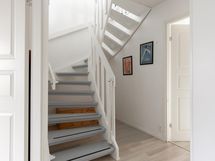 alakerrasta yläkertaan