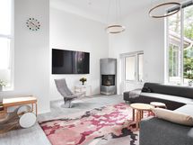 Lattia on vinyyliä.