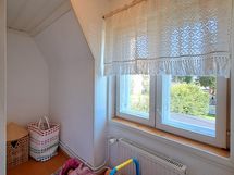 Yläkerran sivutila