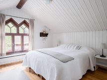 Päärakennuksen yläkertaa