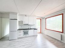 Tyylikäs 2. kerroksen parvekkeellinen ja saunallinen kaksio, viihtyisällä ja vehreällä sijainnilla!