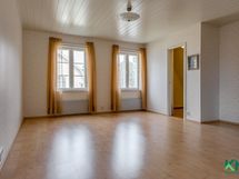 Yläkerran oleskelutila