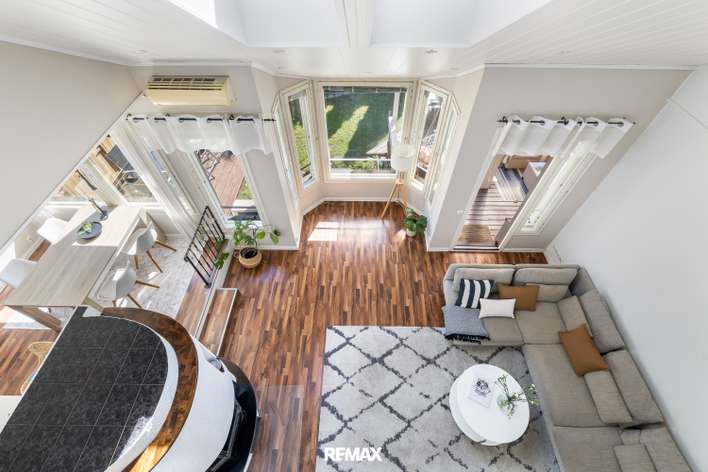 Paritalo, 5h+k+khh+s+terassi+piha+autotalli, 120/133 m², Tapaninkylä, Helsinki