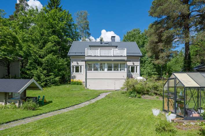 Omakotitalo, 5h, k, s, 110 m², Päiväkumpu, Vantaa