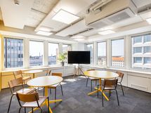 Helsingin Autotalo, 540 m², 9. krs