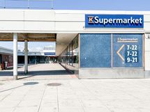 K-Supermarket Soukka asunnolta noin 600m päässä.