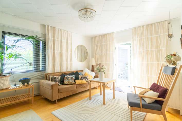 Omakotitalo, oh+3h+k+et+khh+wc+kph+s, terassi, 97/112 m², Ravikylä - View 4
