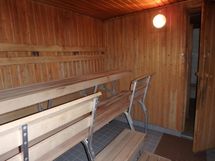 Taloyhtiön sauna.