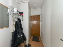 Eteinen