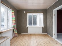 Yläkerran huone