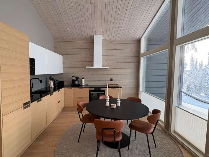 Loma-asunto, 3h+k+khh+kph+s+2xwc+terassi, 73,5 m², Syöte