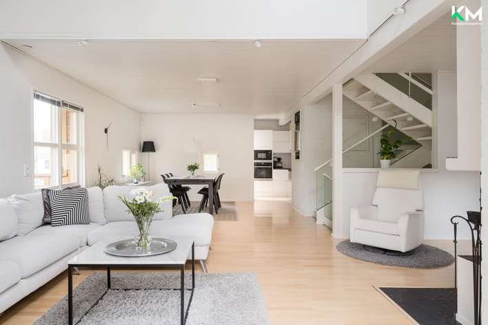Huvila, 5h+k+s+kph+2xerillinen wc+3xterassi+parveke+piha, 181 m², Olari, Espoo