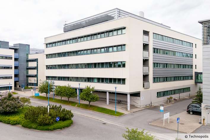 Liiketila, 910 m², Peltola – pohled 2