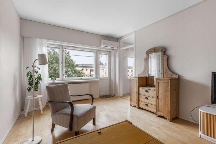 Kerrostalo, 3h,k,kk,2xkph/wc,vh,parveke (yj:n muk. 1h+kk ja 2h+kk), 75 m², Roihuvuori, Helsinki