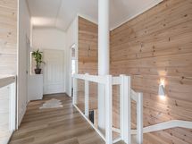 Yläkerran aula
