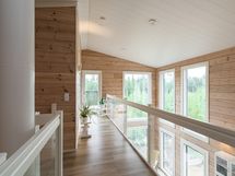 Yläkerran aula