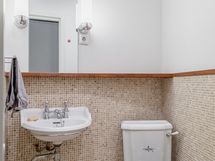 Erillinen wc
