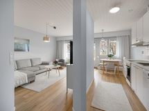 Näkymä eteisestä päin.