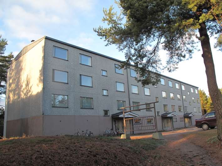 Kerrostalo, 1h+kk+kph+lasitettu parveke, 33 m², Hovila, Kotka