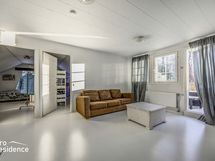 Yläkerran aula