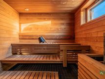 Taloyhtiön saunaan voi tulla rentoutumaan työpäivän jälkeen