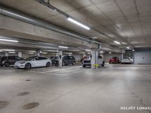 Taloyhtiön autotalli